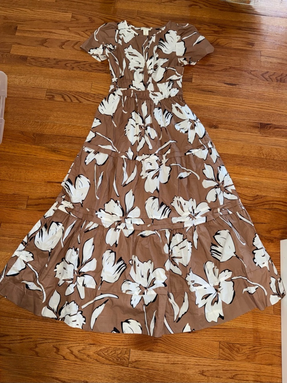 Cynthia Rowley Beautiful Brown Floral Boho Anthro Style Maxi Dress